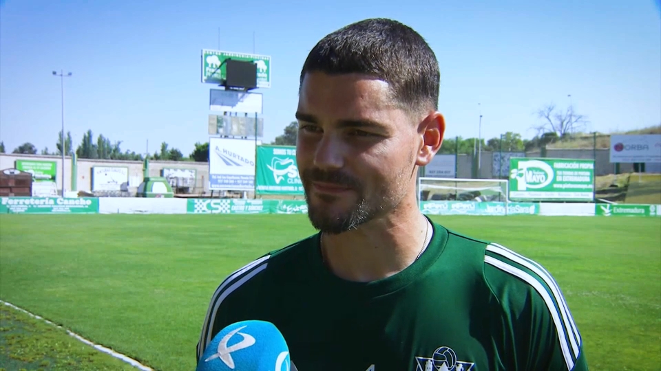 Adri Crespo, jugador CP Cacereño
