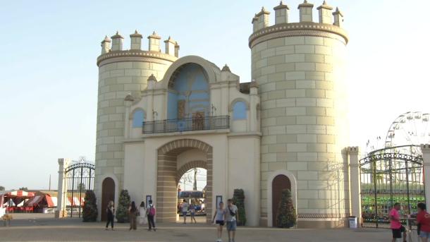 El dispositivo de Cruz Roja en la noche del sábado en la Feria de Badajoz se salda con 53 asistencias