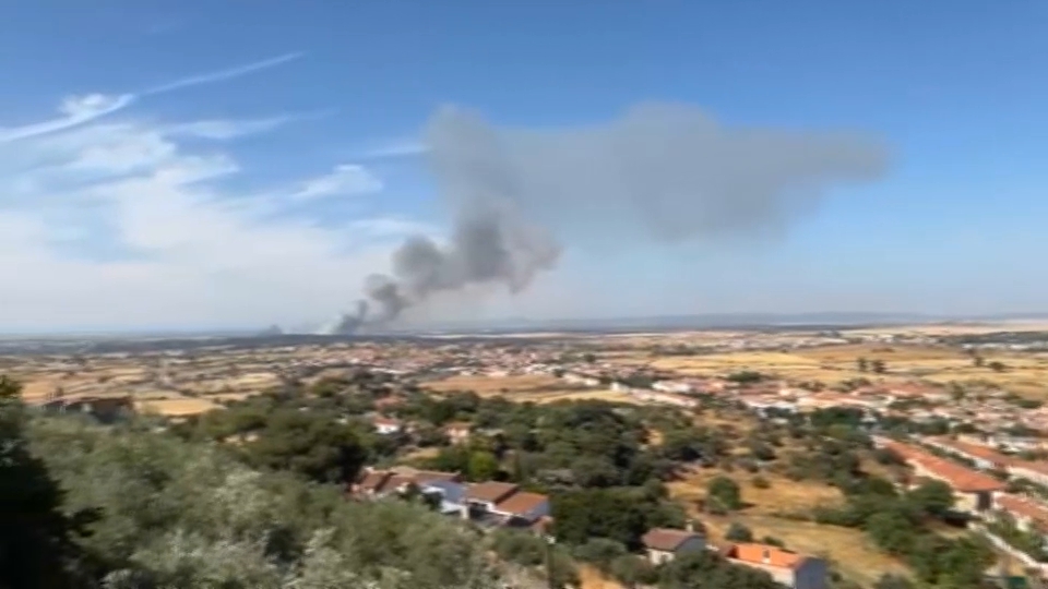 Activado el nivel 1 de peligrosidad del Plan INFOEX en el incendio forestal de Trujillo