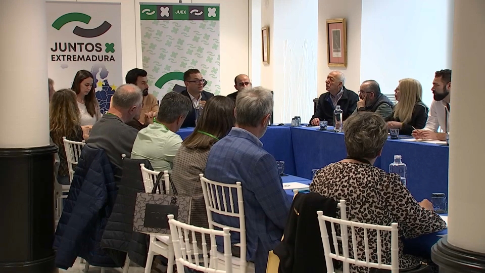 Integrantes y simpatizantes de Juntos por Extremadura