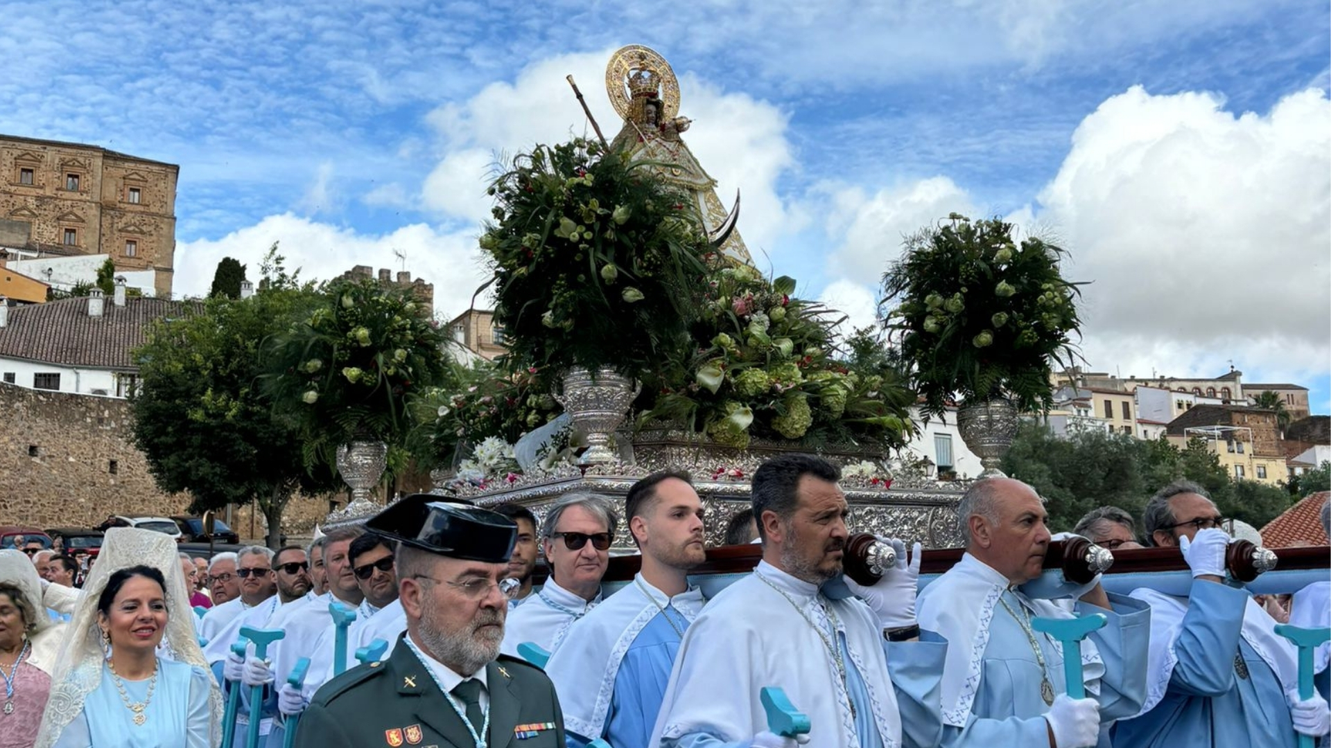 Procesión de la Virgen de la Montaña de camino al Santuario