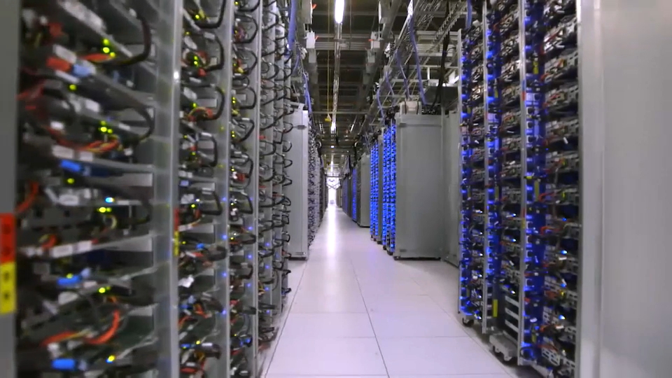 Interior de un centro de datos en una imagen de archivo
