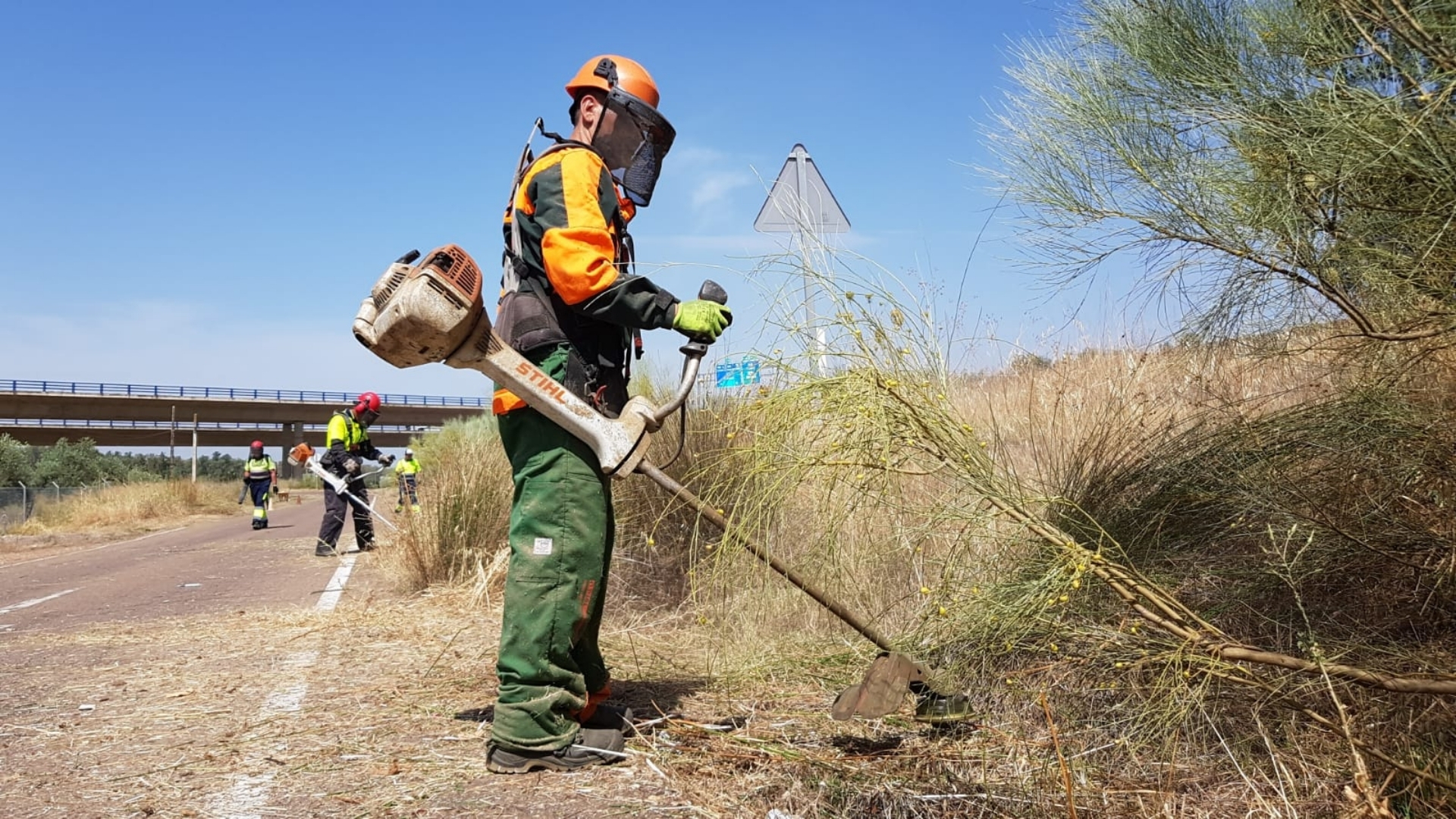 Trabajadores al aire libre. Calor