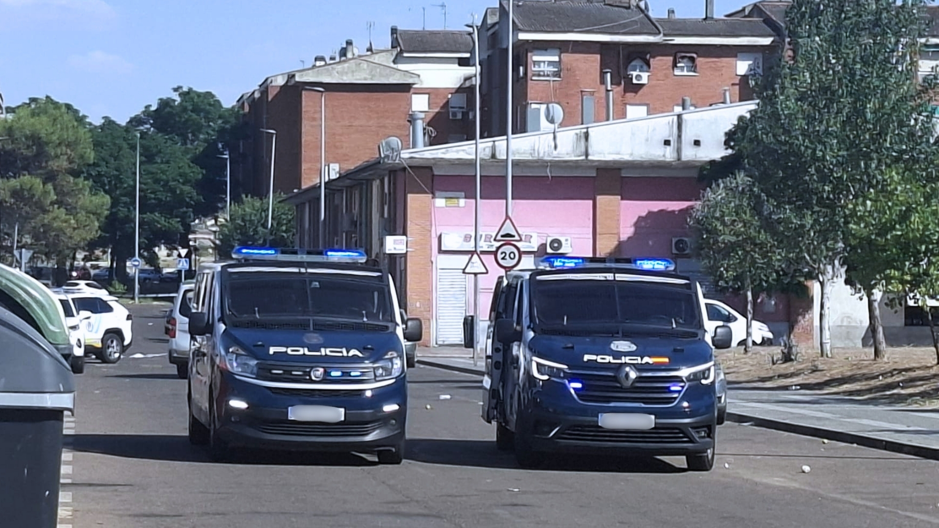 Despliegue policial en Suerte de Saavedra
