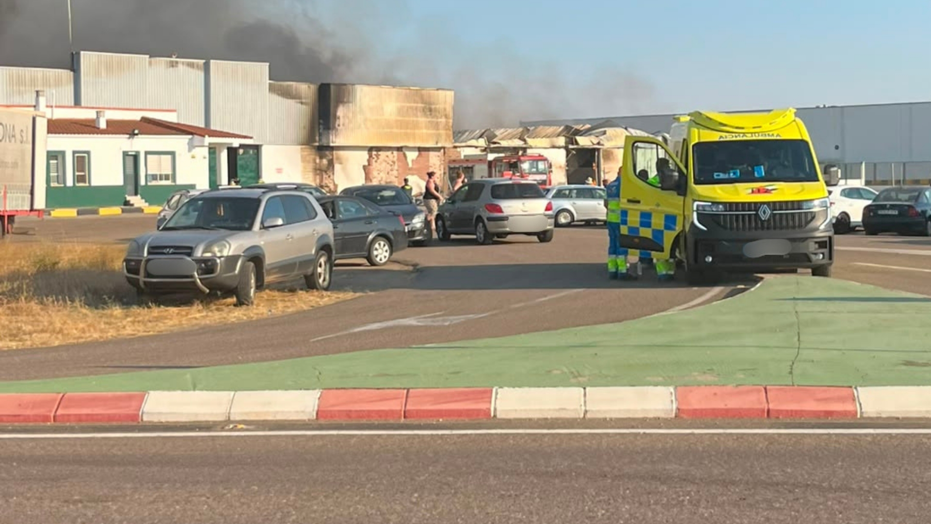 Incendio en una fábrica hortofrutícola de Valdivia