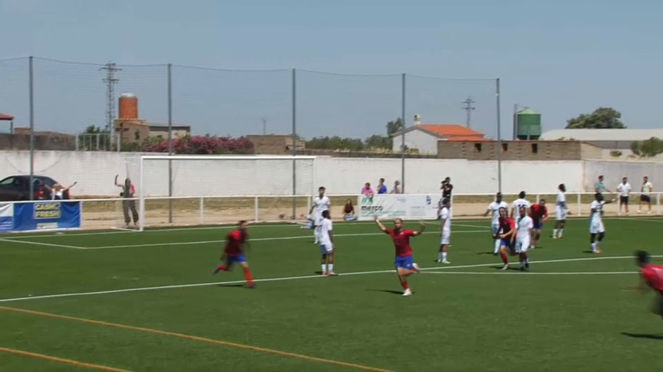 El Quintana celebra uno de los goles logrados ante el Castuera