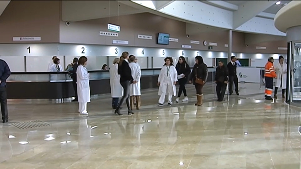 Médicos en una imagen de archivo