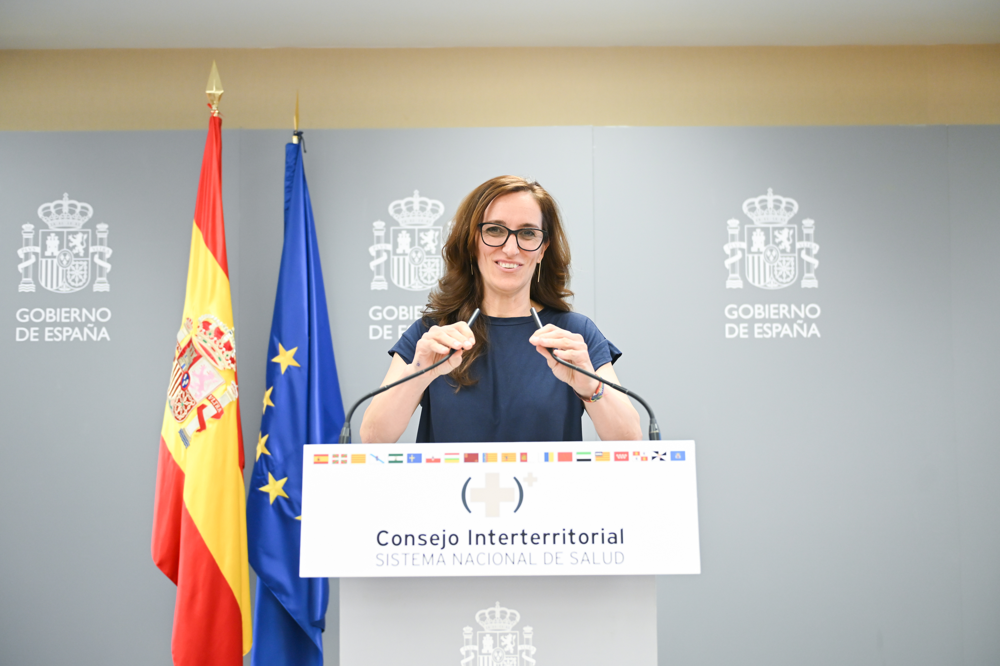 La ministra de Sanidad, Mónica García, durante una rueda de prensa