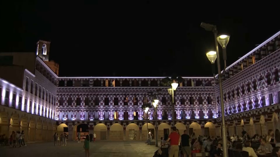 'Badajoz, la Ciudad Encendida' cierra su edición 2026 con más de 10.000 asistentes