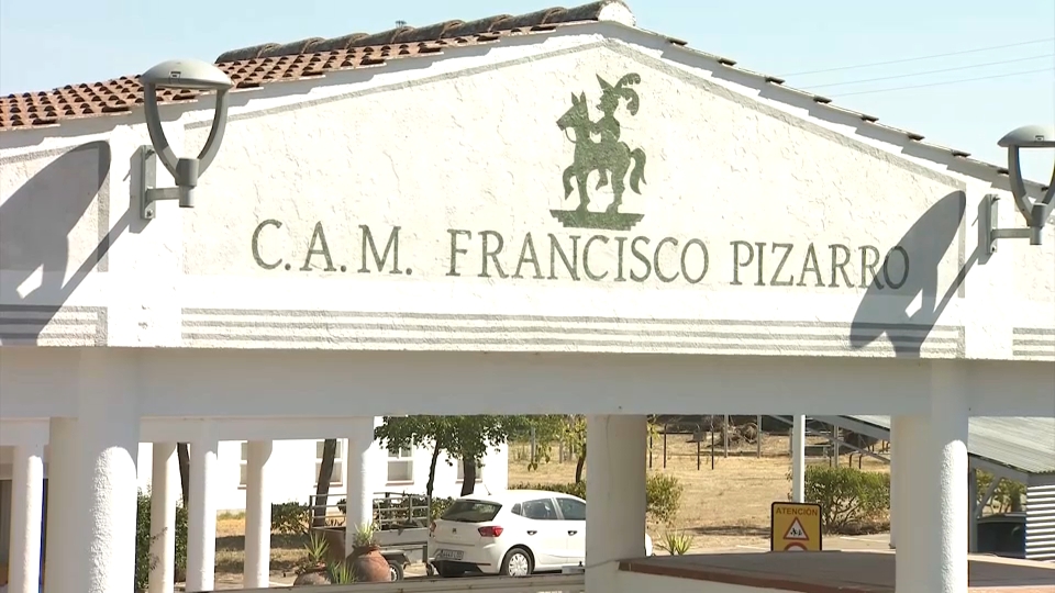 Fachada del centro de menores Francisco Pizarro de Trujillo