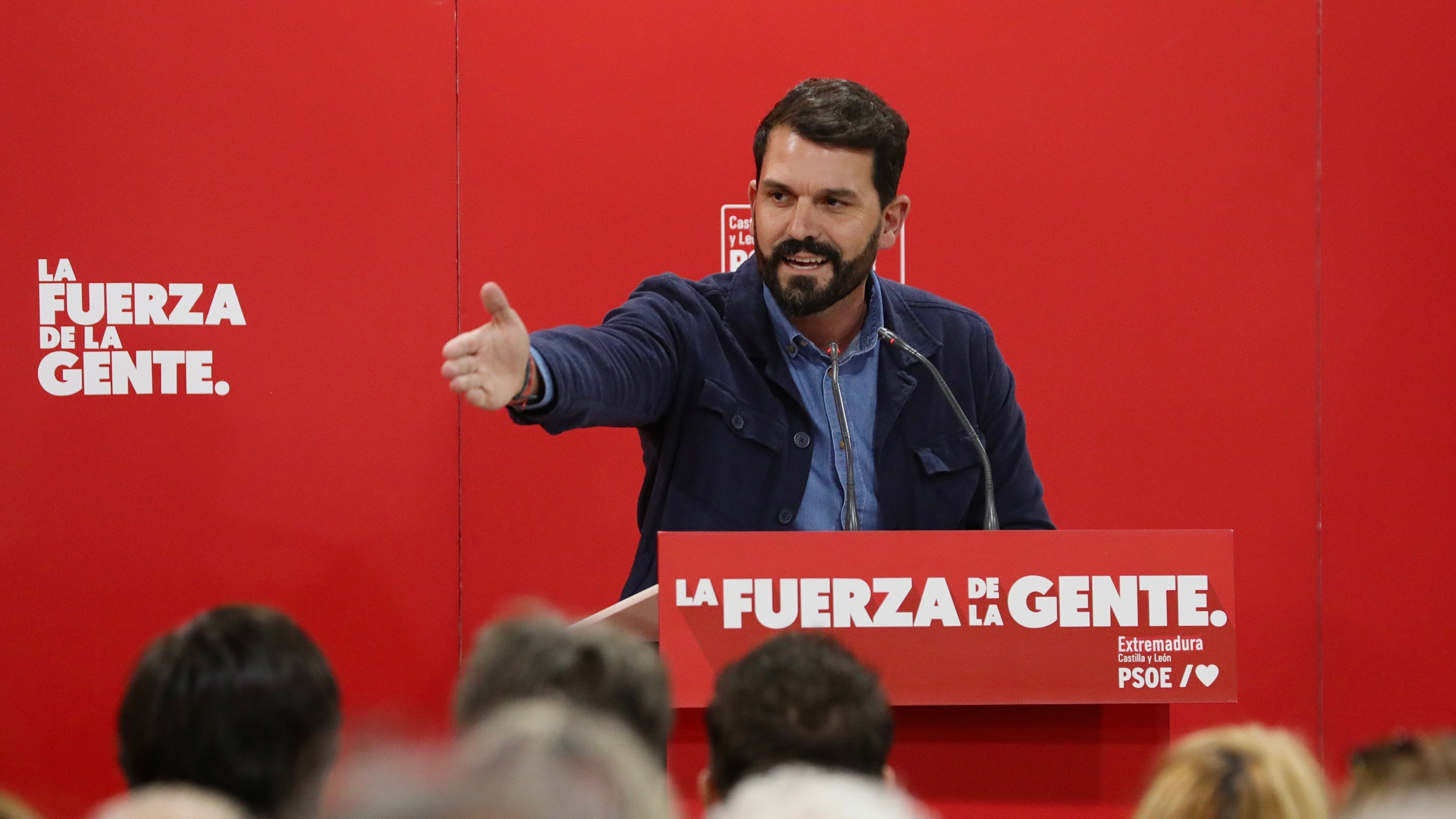 El secretario general del PSOE de Extremadura, Álvaro Sánchez Cotrina