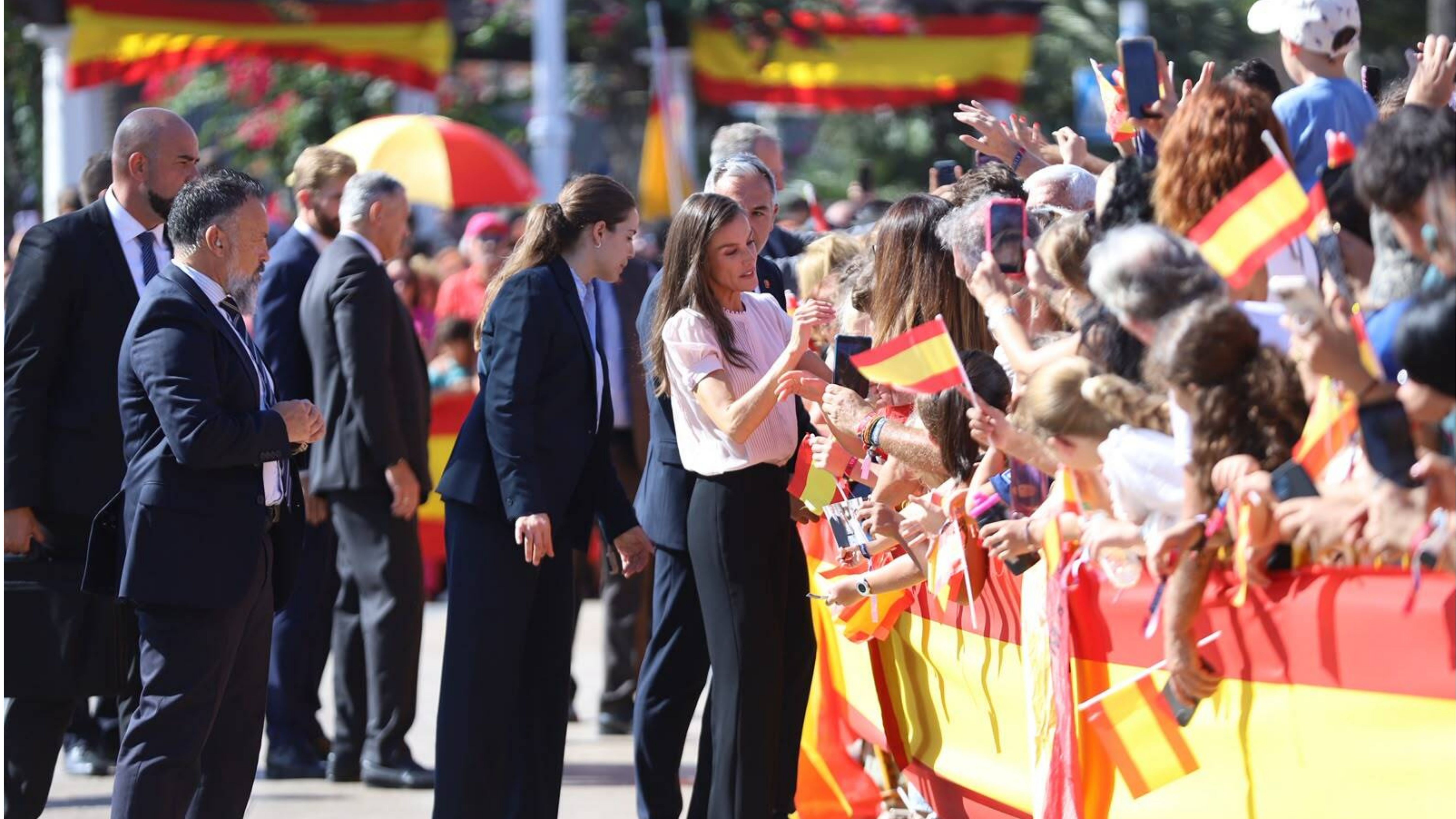 La Reina Letizia durante una visita a la Asamblea de Melilla, a 14 de octubre de 2026, en Melilla (España). 