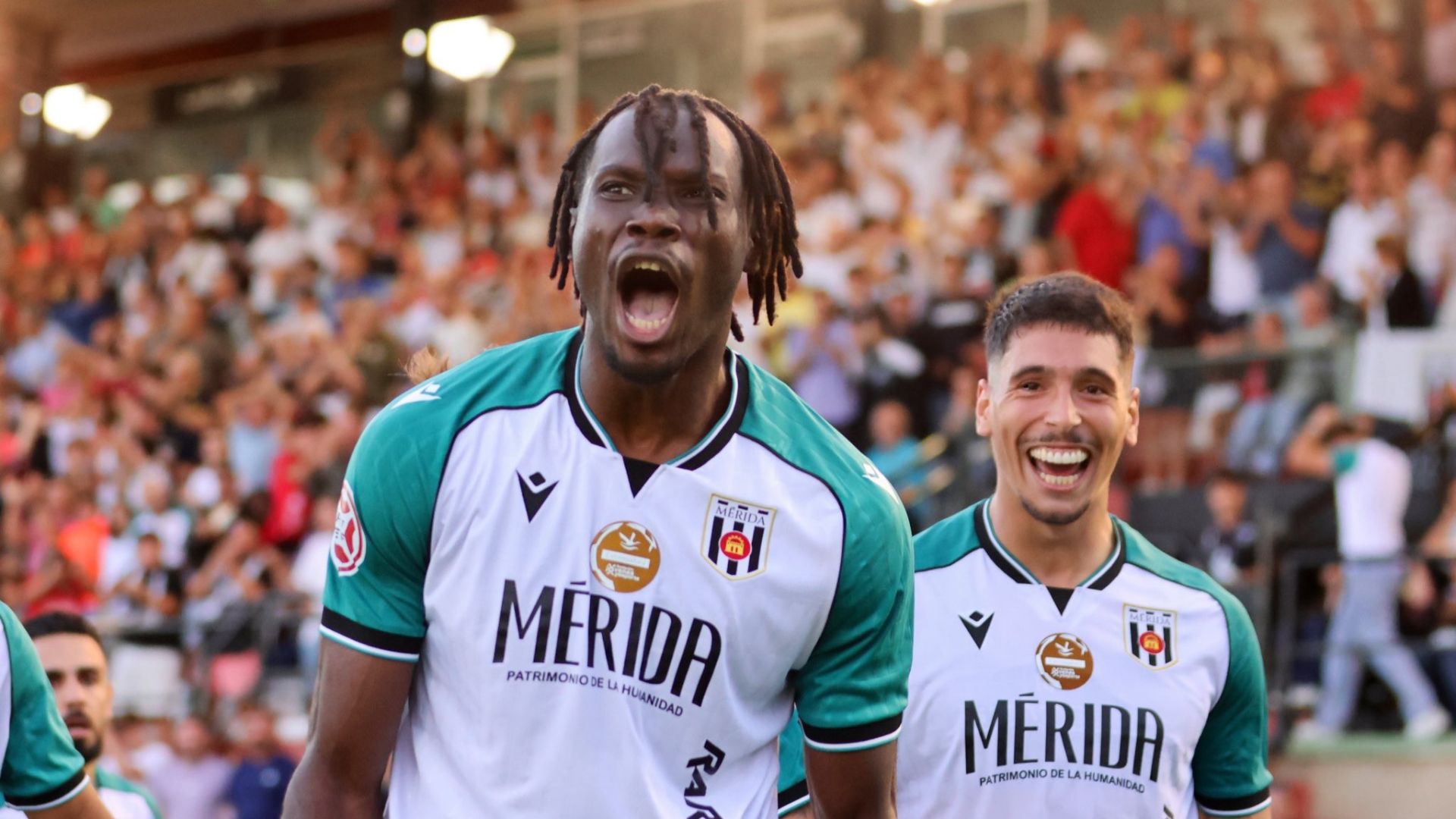 Koné celebra el primer gol del partido frente al Cacereño