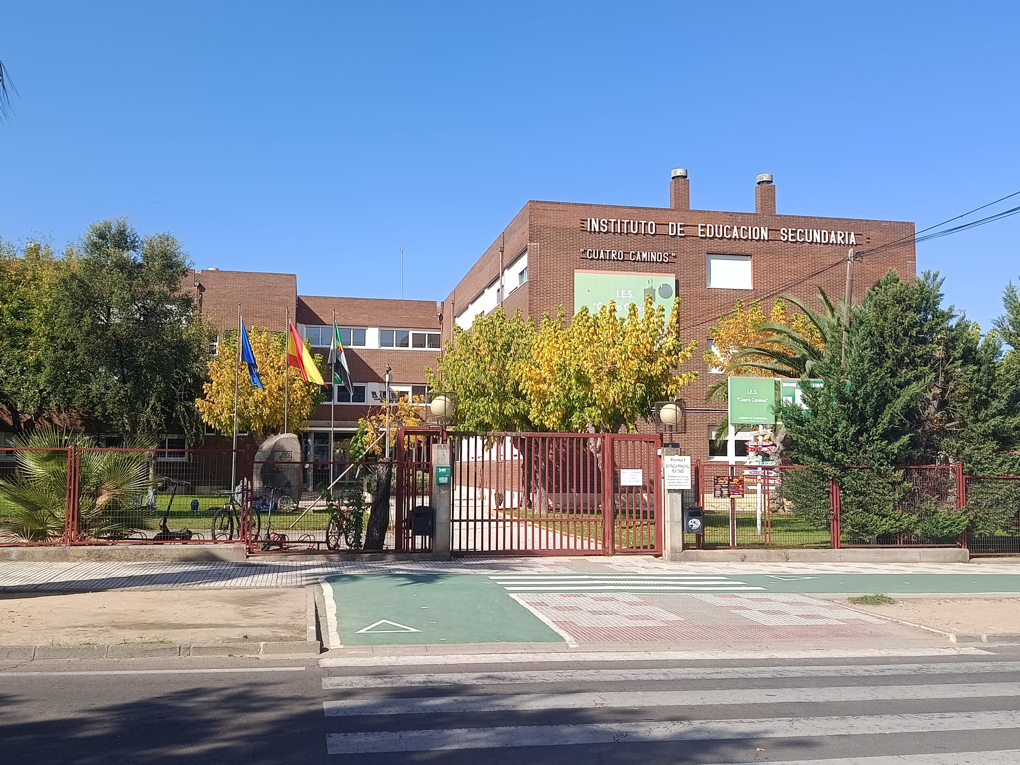 Instituto Cuatro Caminos. Don Benito