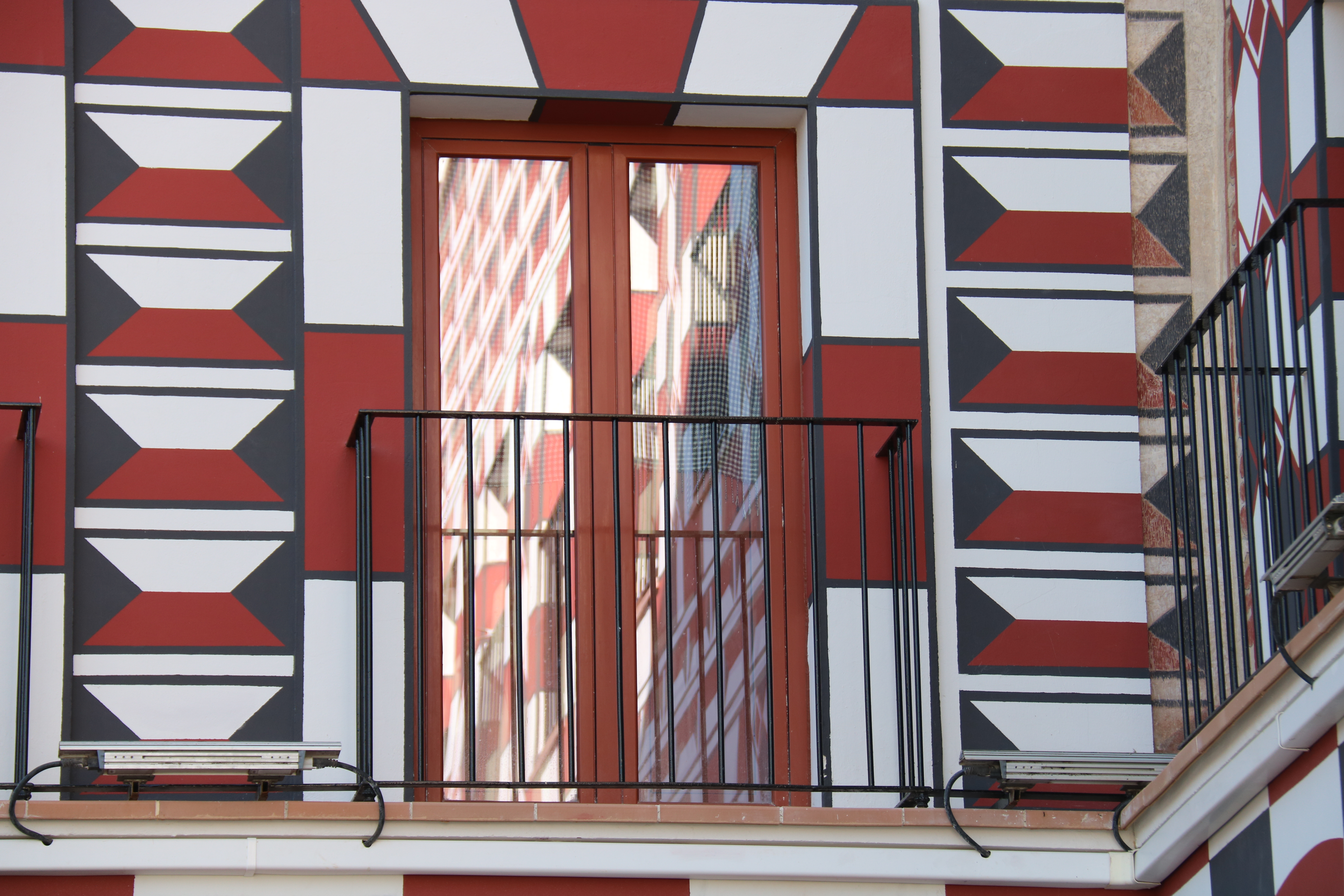 Detalle de la fachada de una de las Casas Coloradas