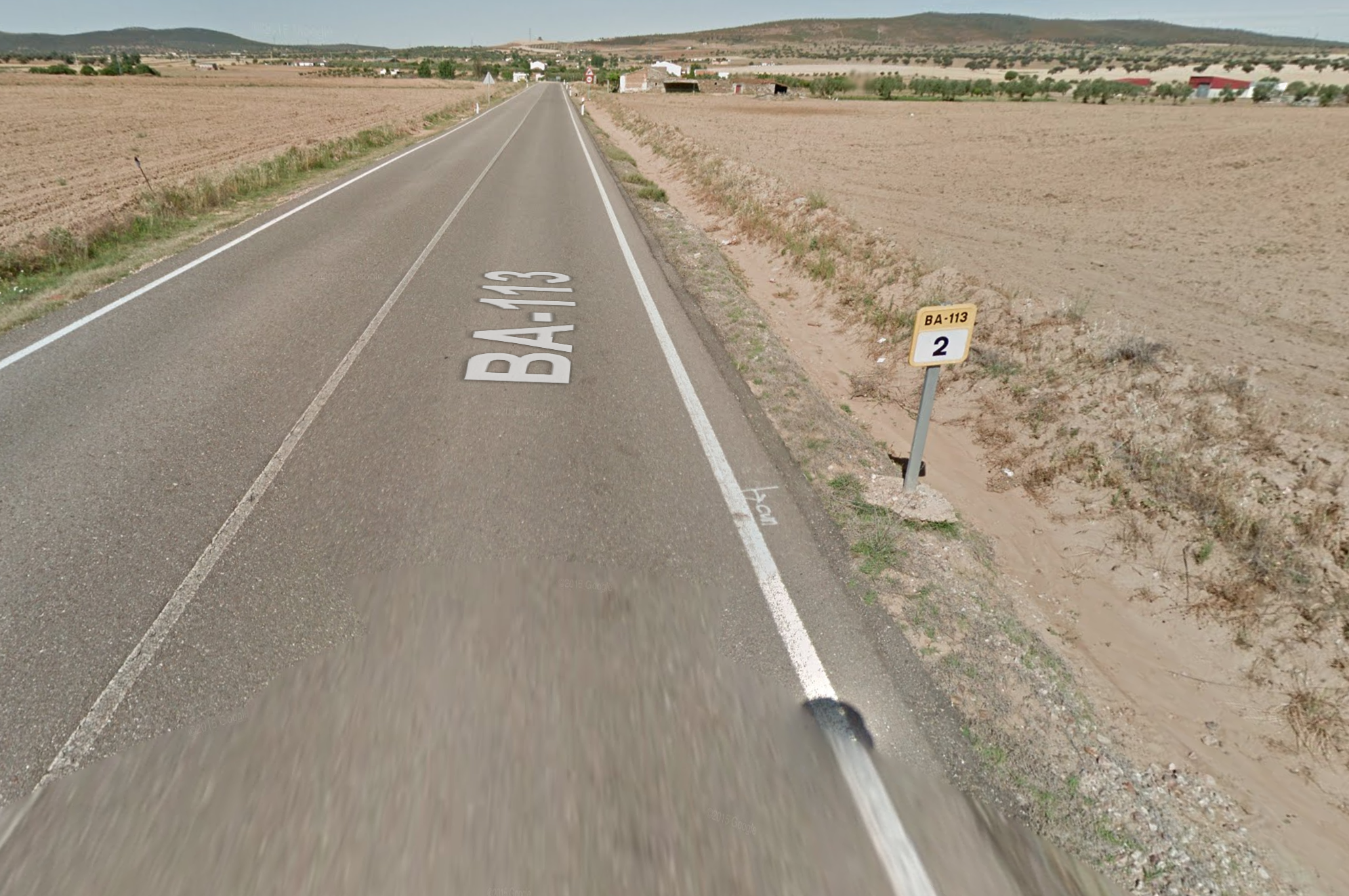Carretera EX-113 en Quintana de la Serena