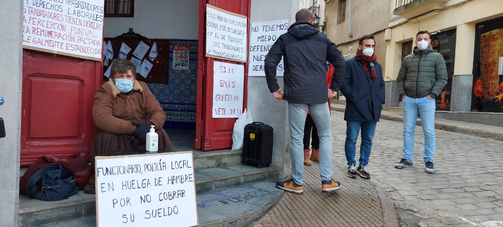 Juan Pedro, policía local de Alburquerque, incia su huelga de hambre