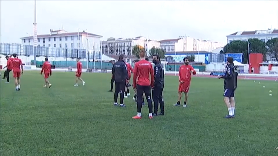 La plantilla del Don Benito durante un entrenamiento esta temporada