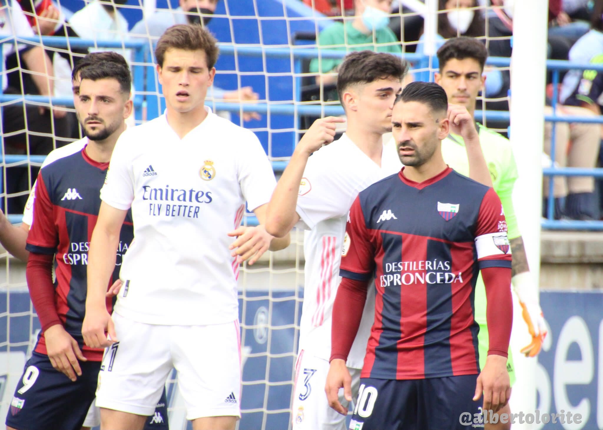 Kike Márquez durante el partido ante el Castilla