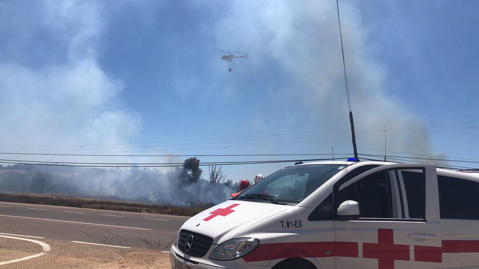 Efectivos desplazados al incendio. 