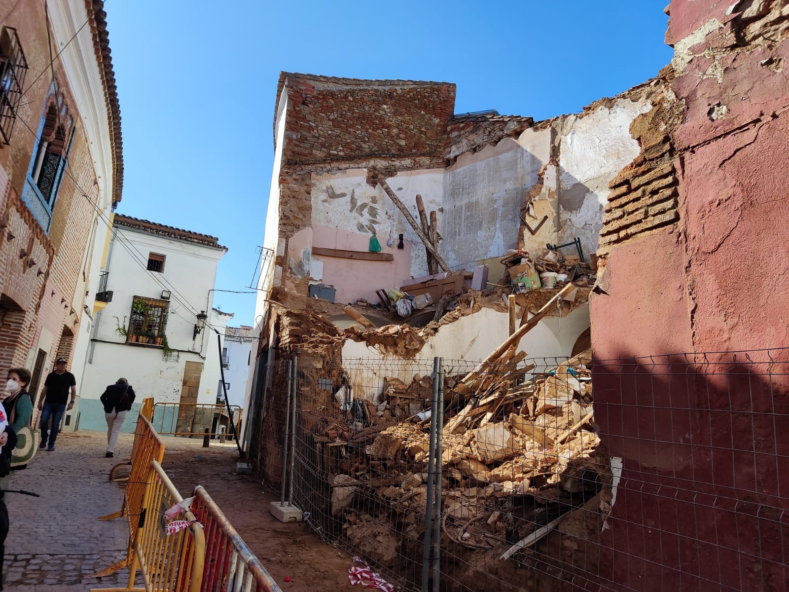 Derrumbe de una vivienda en Zafra