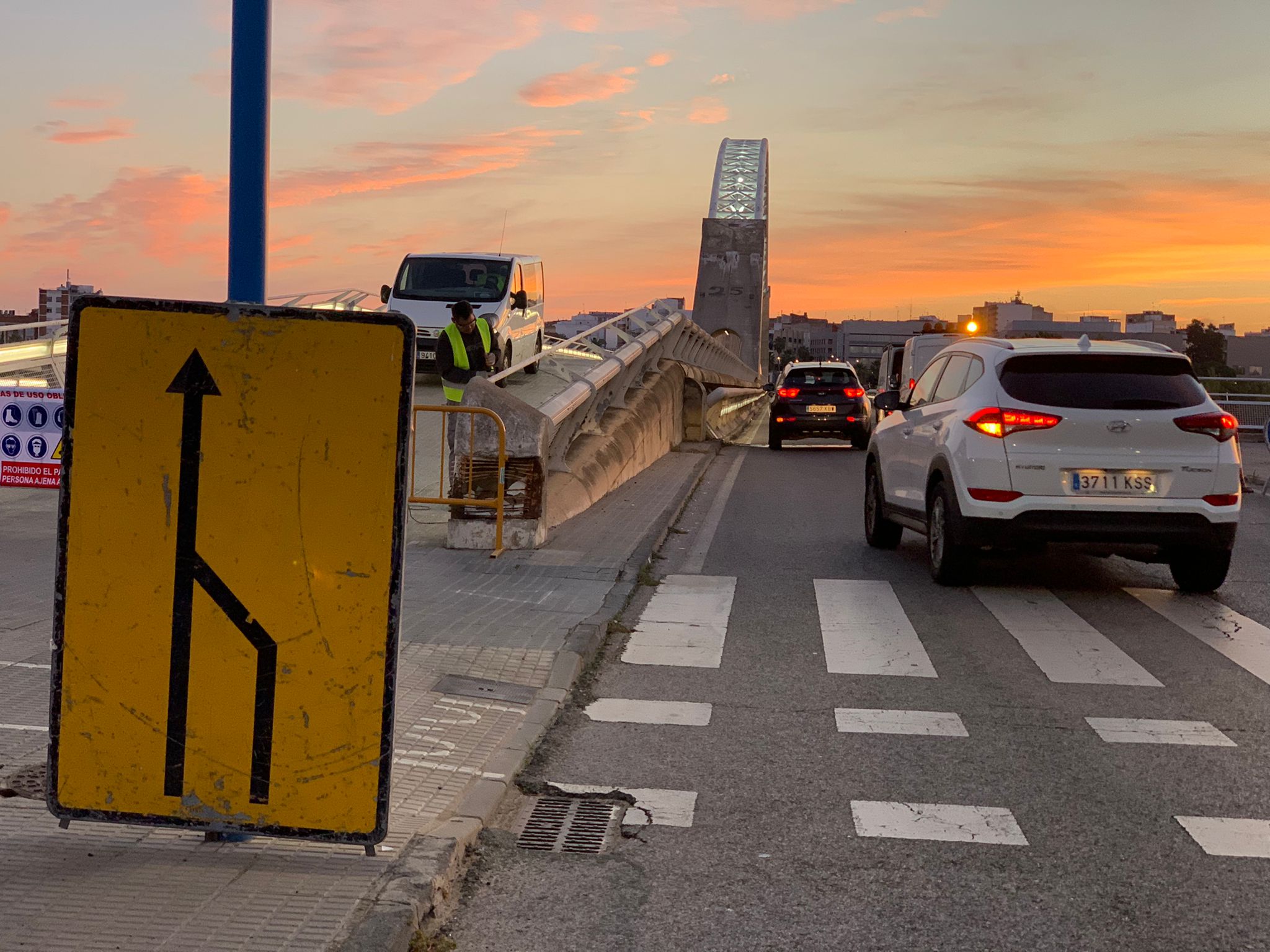 Puente de Lusitania en su primer día de obras