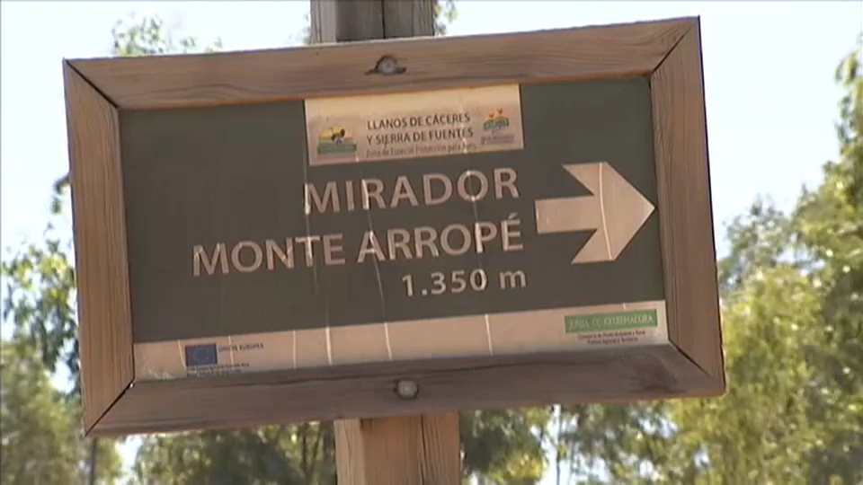 Monte Arropé donde se prevé construir el complejo budista