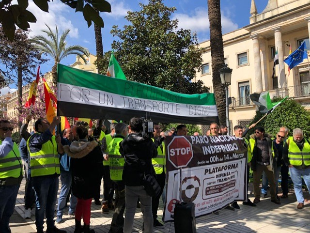Concentración transportistas en Badajoz