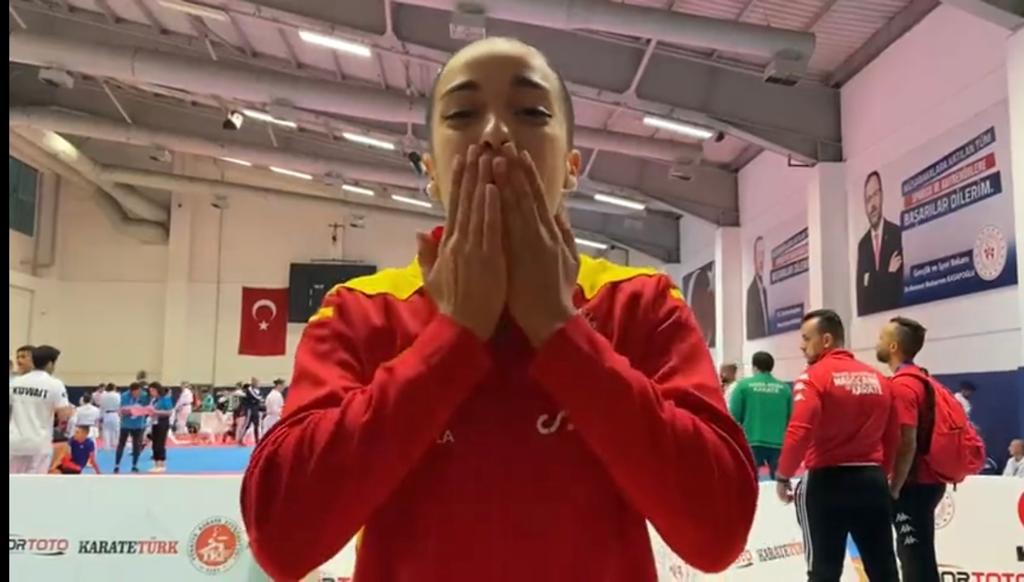 Paola García Lozano en la final del Mundial de Kárate