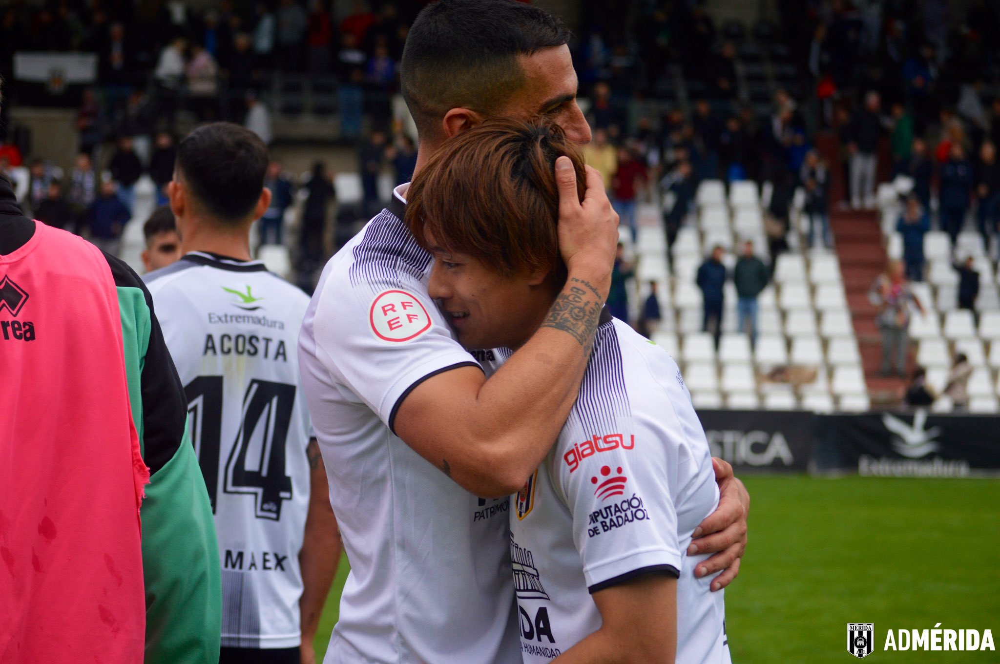Akito y Bonaque tras el Mérida-Ceuta.