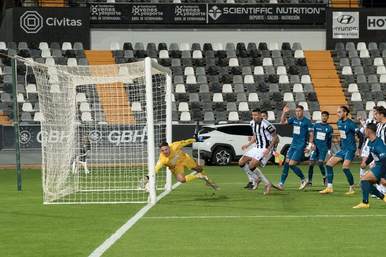 Gol fantasma del Badajoz.