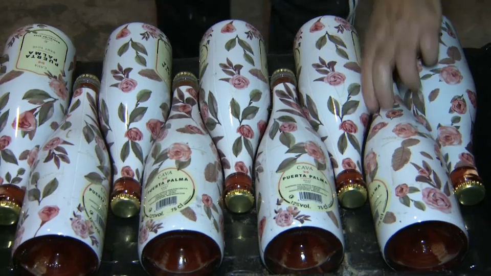 Botellas de cava de una bodega de Almendralejo