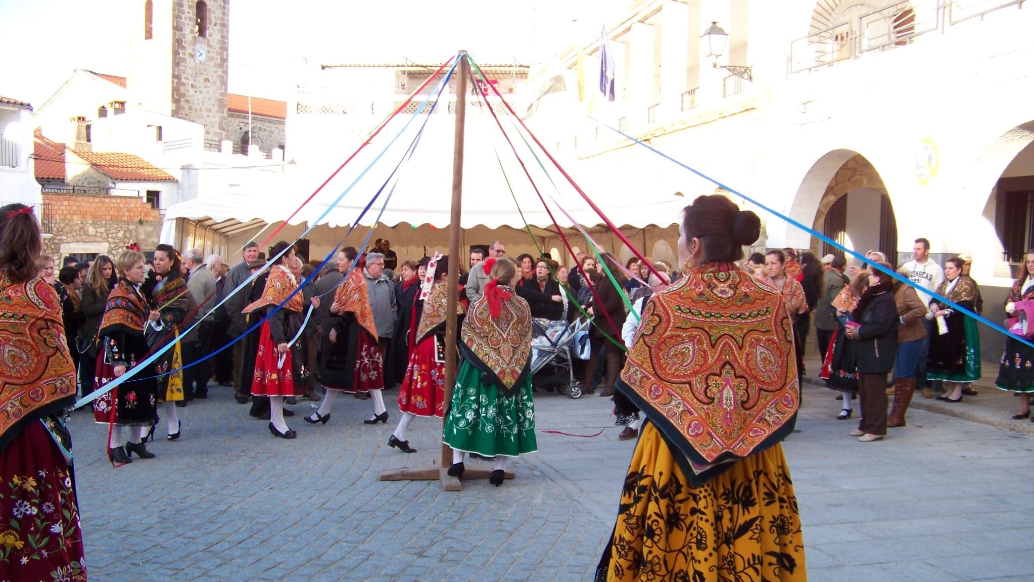 Danzarines en Las Candelas