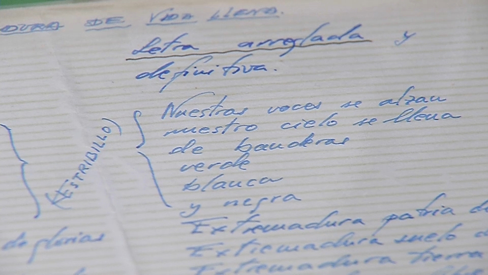Manuscrito de la letra del himno de Extremadura. 