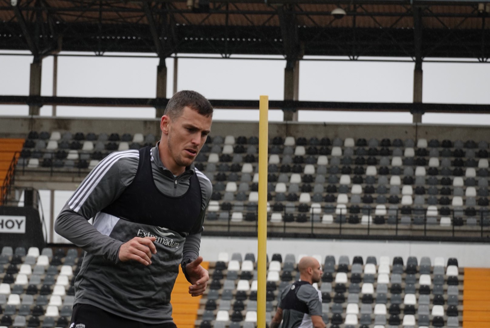 Borja García entrenando en el Nuevo Vivero.