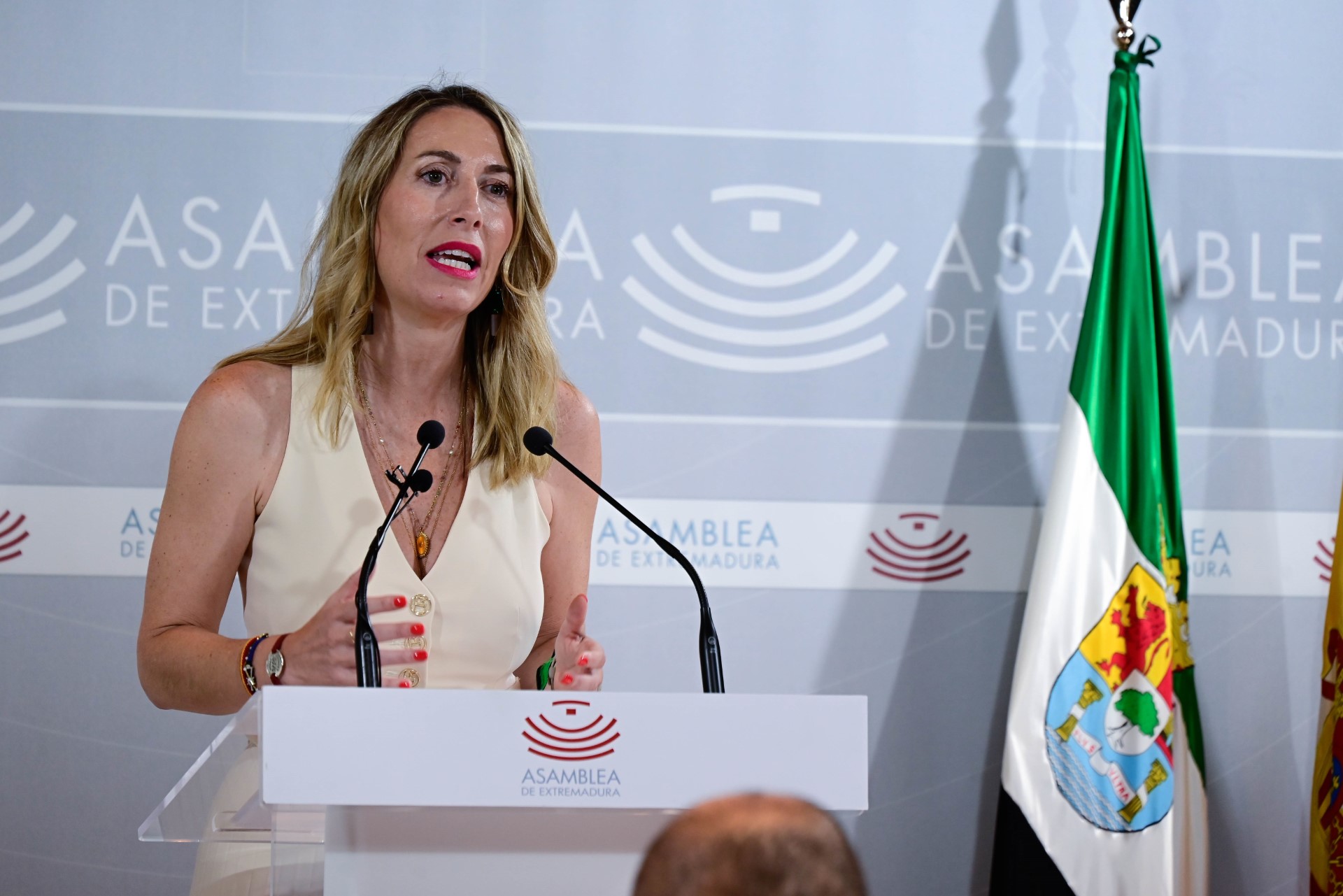 María Guardiola en la Asamblea