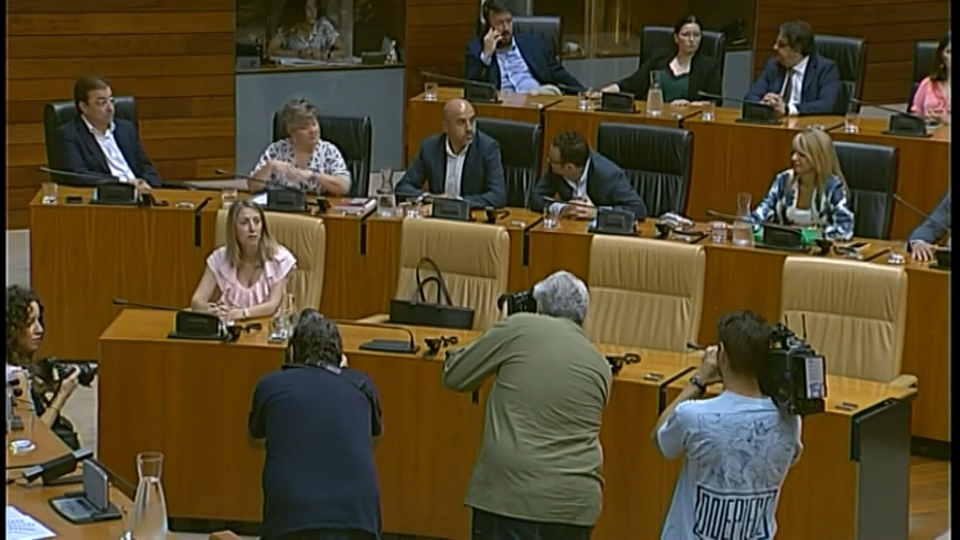 María Guardiola en la Asamblea