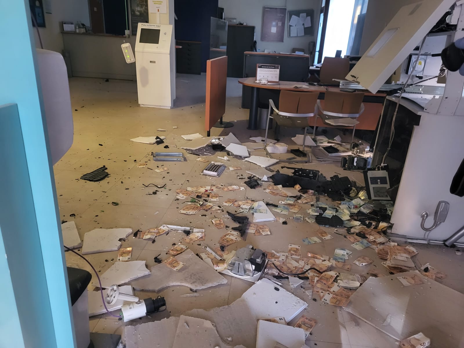 Robo en una sucursal de Azuaga