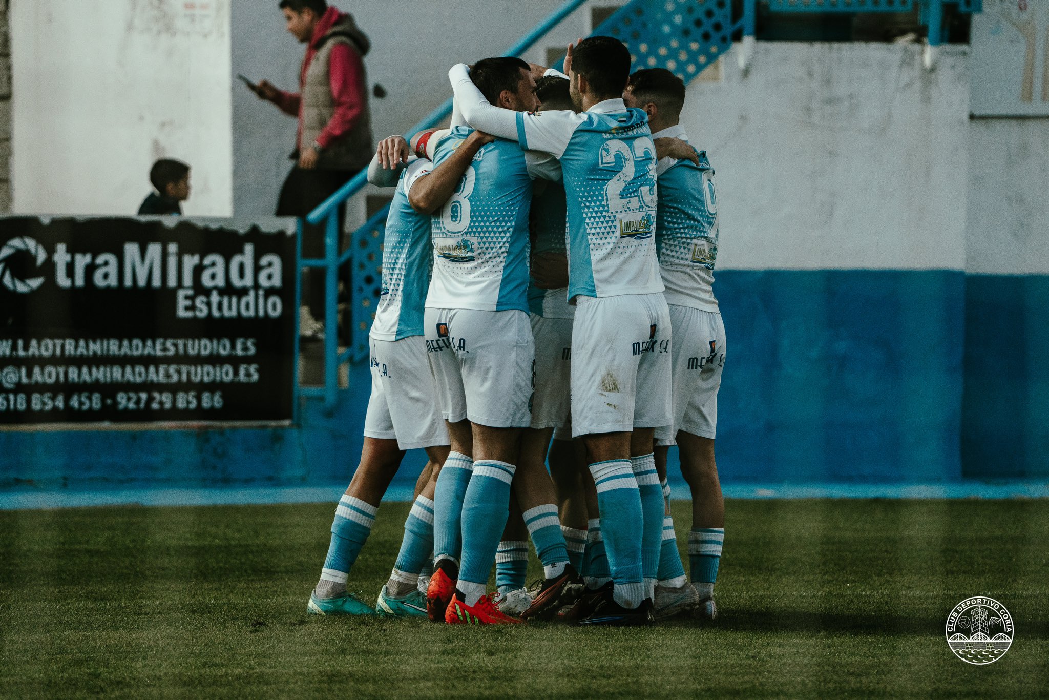 El Coria celebra uno de sus goles del pasado domingo ante el Fuente de Cantos.