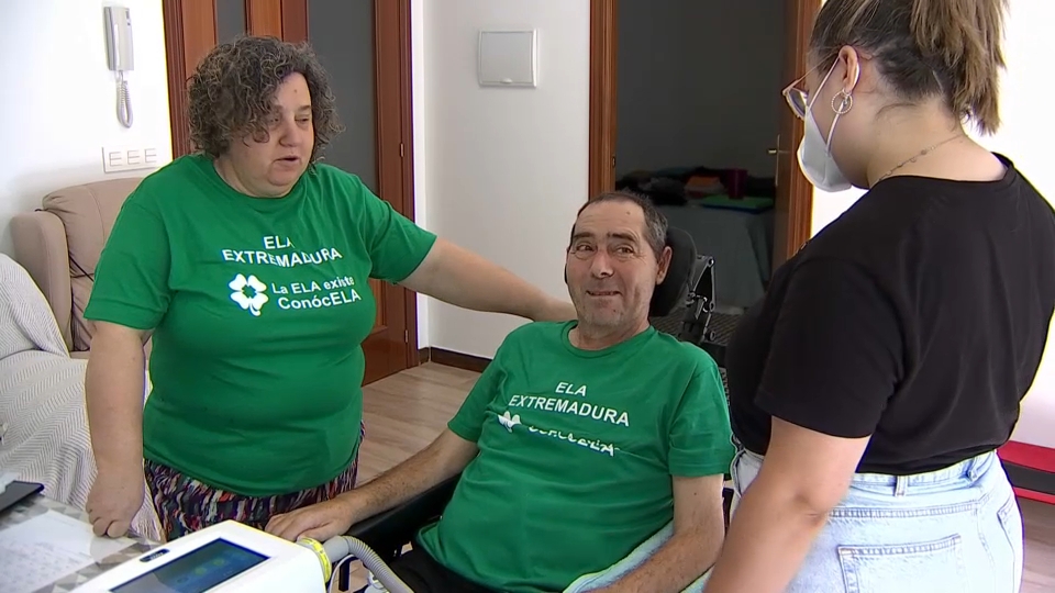 Pacientes de ELA y familiares piden que se agilice la ley