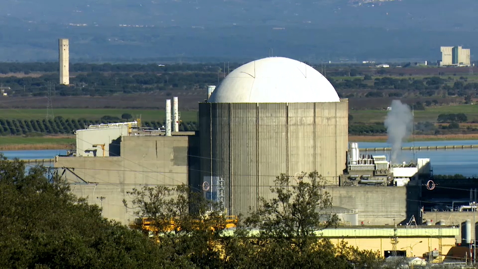 Endesa e Iberdrola, dispuestas a ampliar la vida de la central nuclear de Almaraz si se dan las condiciones