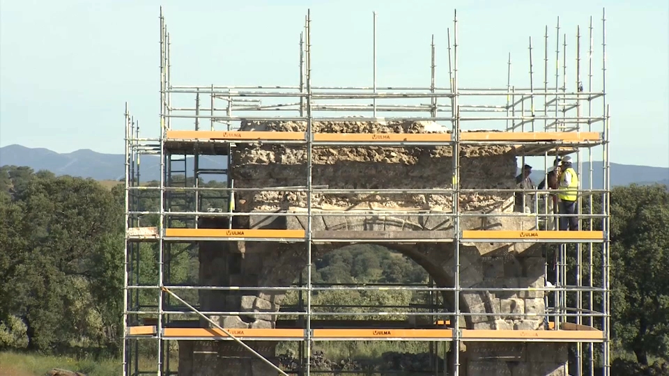 Comienzan las labores de conservación y remodelación de la ciudad romana de Cáparra