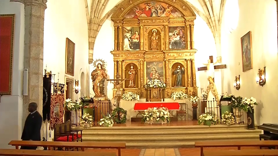 Todo listo en La Codosera para celebrar la Vigilia Pascual
