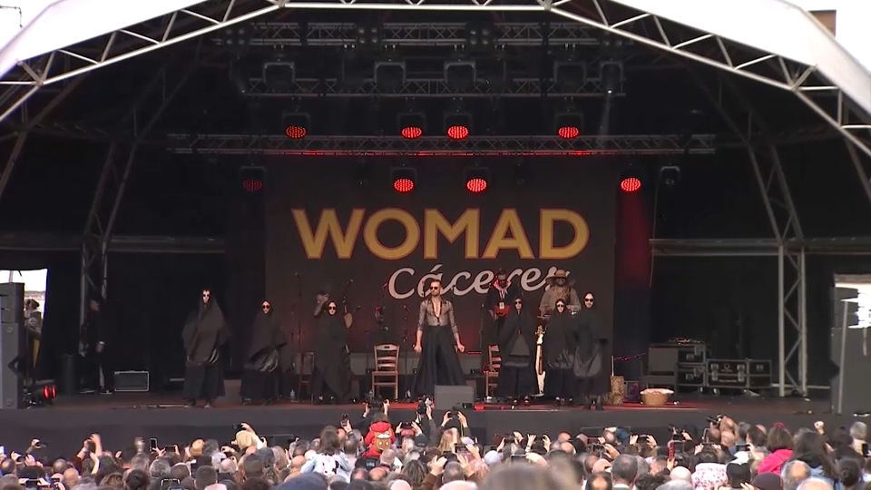 El festival Womad de Cáceres ofrece este sábado diez conciertos con grupos de Holanda, Colombia, Tanzania o Portugal