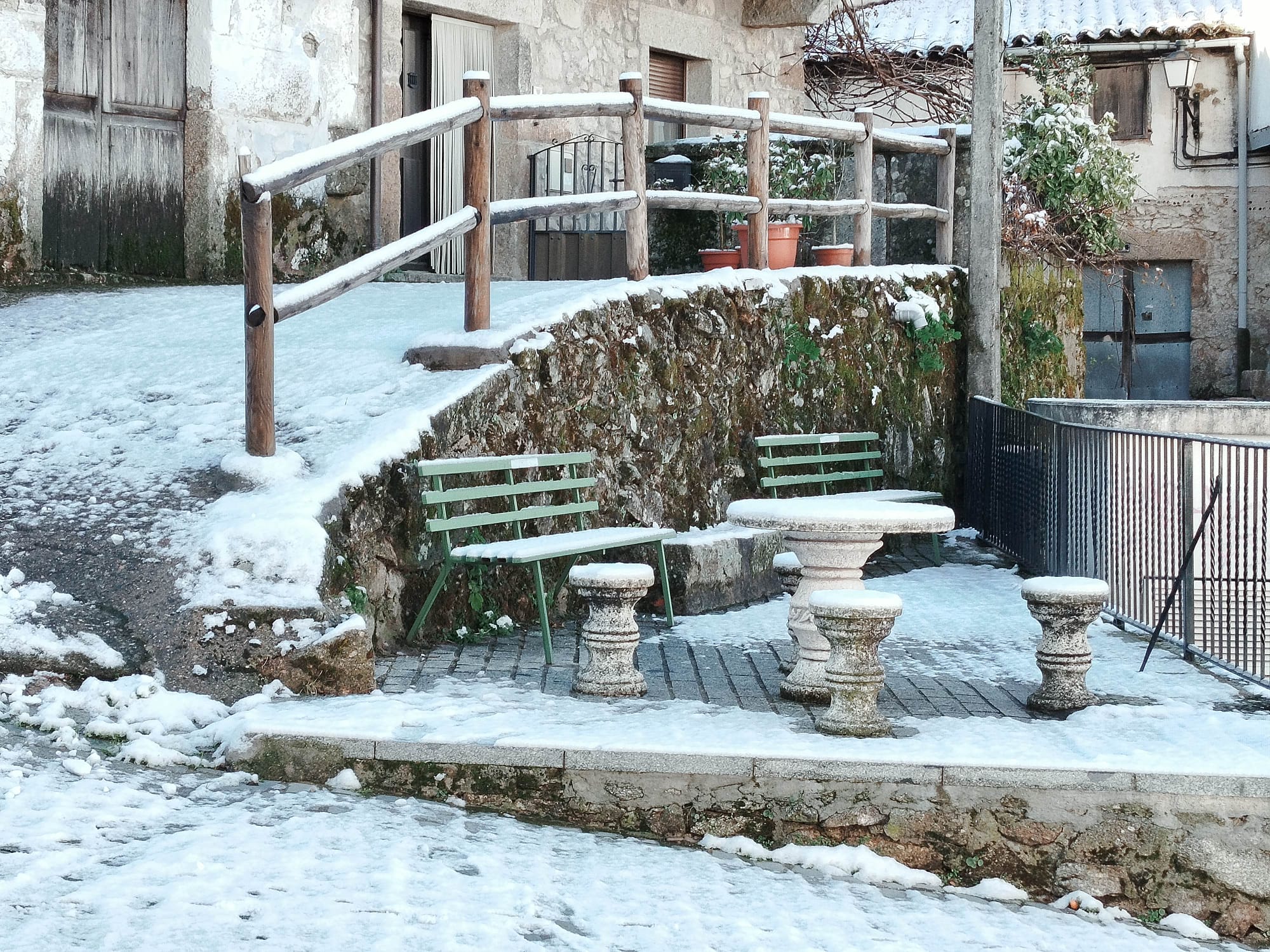 NIEVE EN LA GARGANTA
