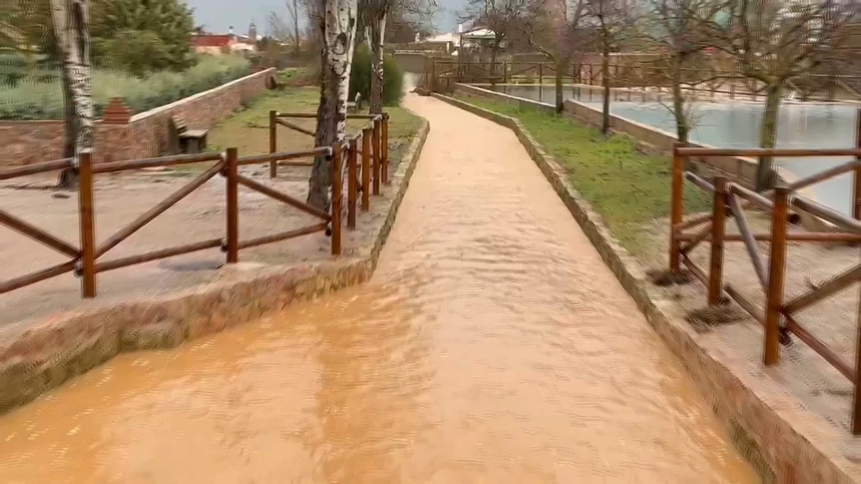 La borrasca Garoé provoca cortes de carreteras en la región y pequeñas inundaciones en algunos municipios