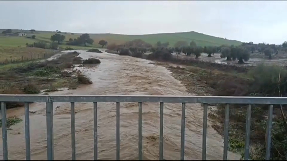La borrasca Garoé provoca cortes de carreteras en la región y pequeñas inundaciones en algunos municipios