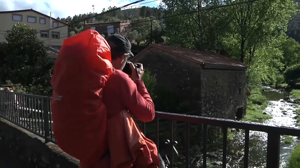Manuel Calderón realizando una fotografía