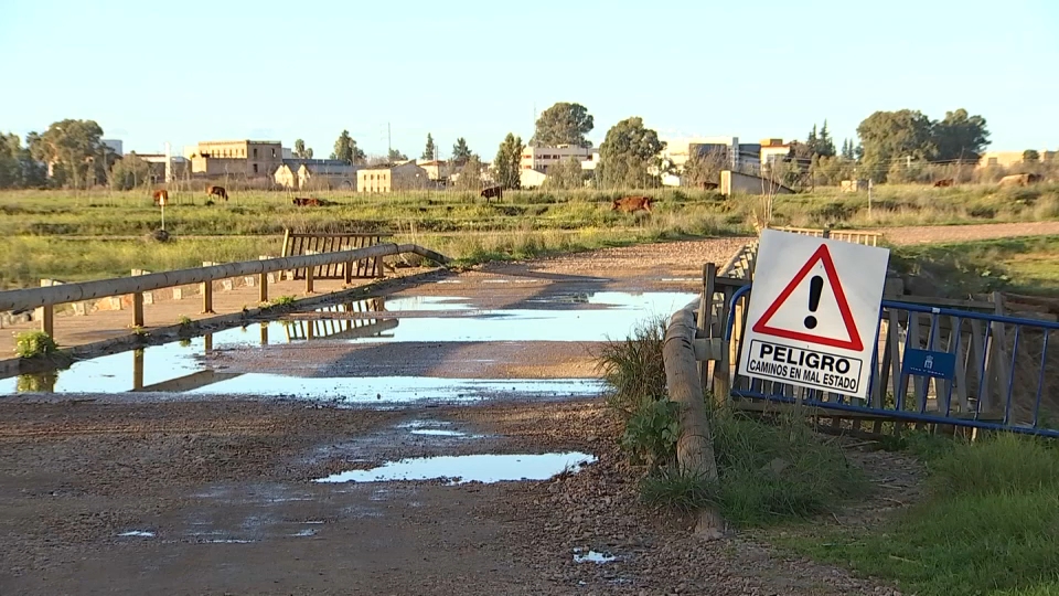 imagen del puente de acceso a Las Crispitas