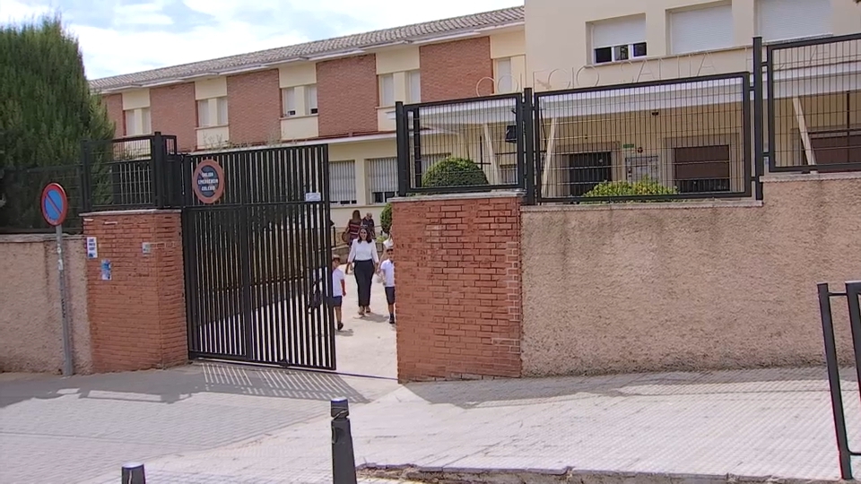 La Junta de Extremadura reanuda la actividad lectiva en los centros educativos no universitarios a partir de esta tarde